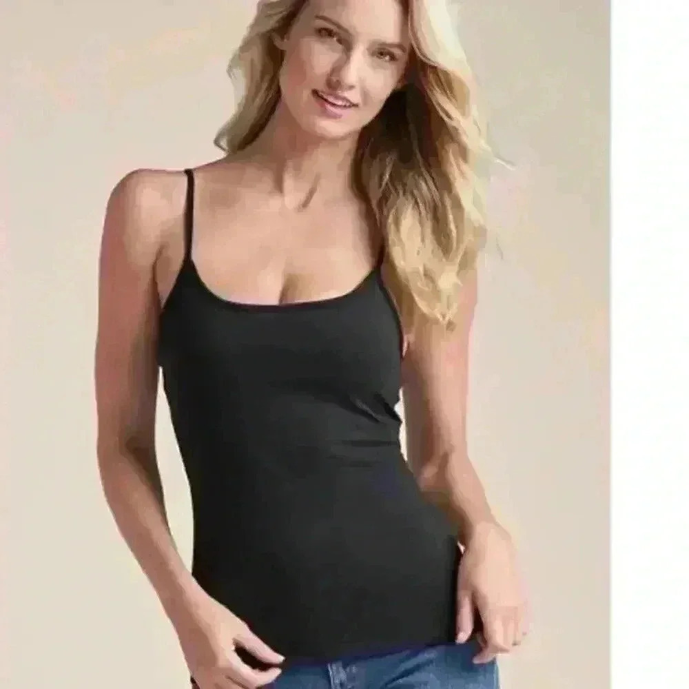 VENUS NWOT BASIC BLAK CAMI WITH ADJUSTABLE STRAPS AND BUILT IN BRA SHELF SIZE S